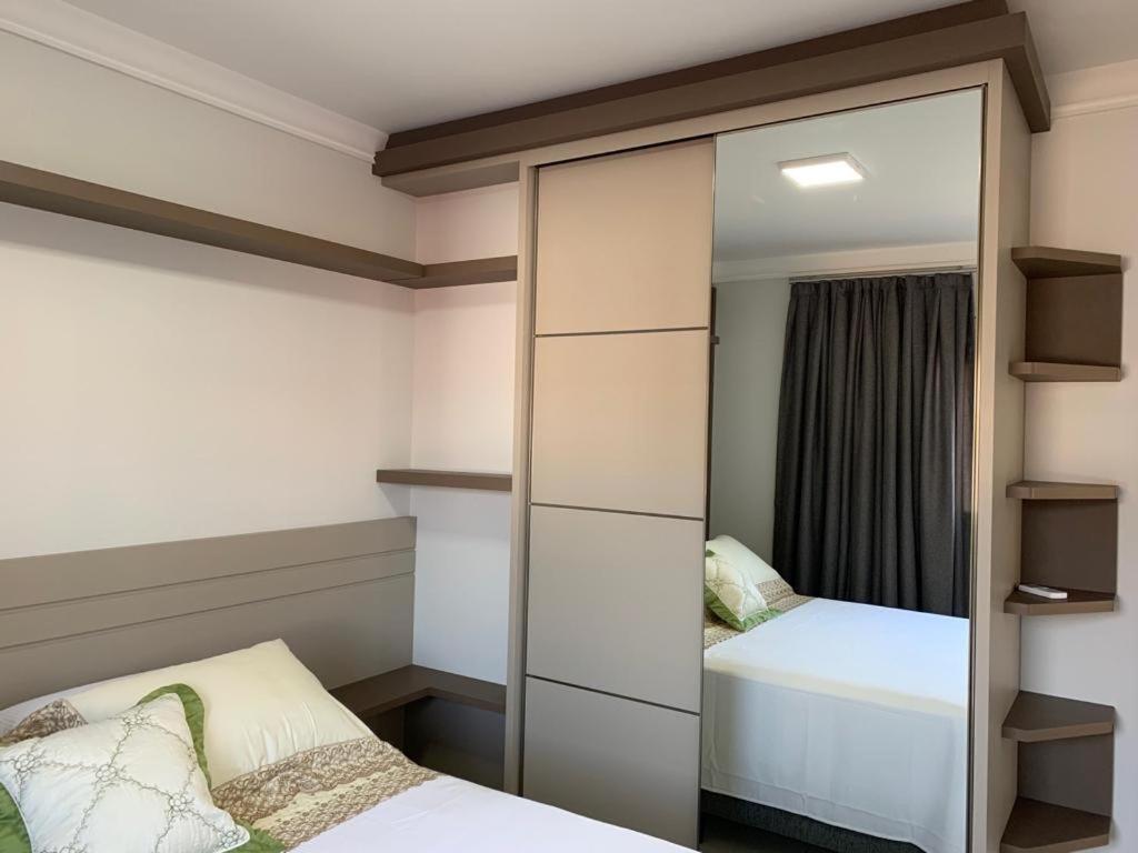 No 7 Mares, Ingleses Apartment