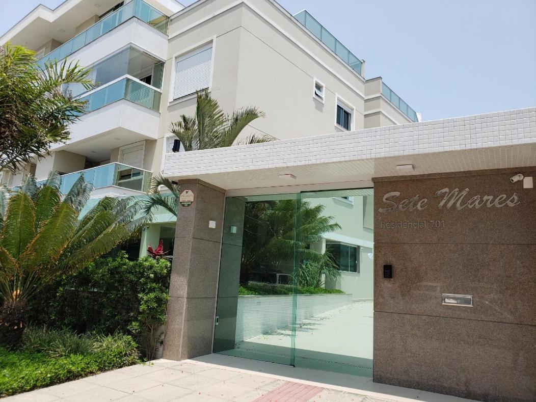 Apartment No 7 Mares, Ingleses